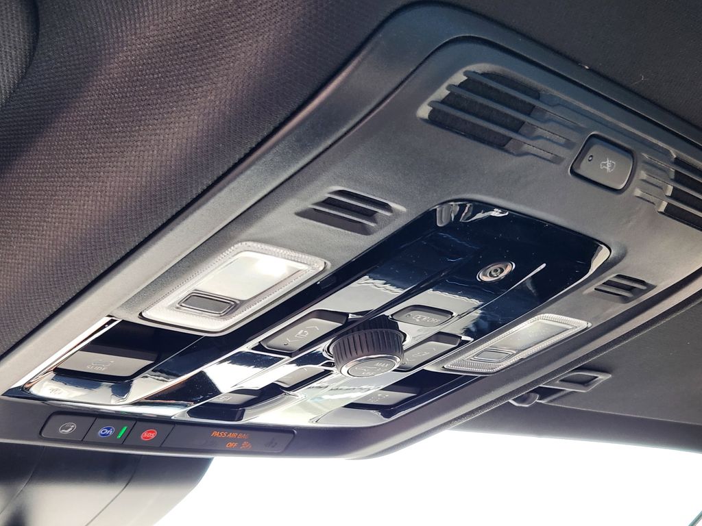 2026 Gmc Yukon XL AT4 Ultimate photo 18