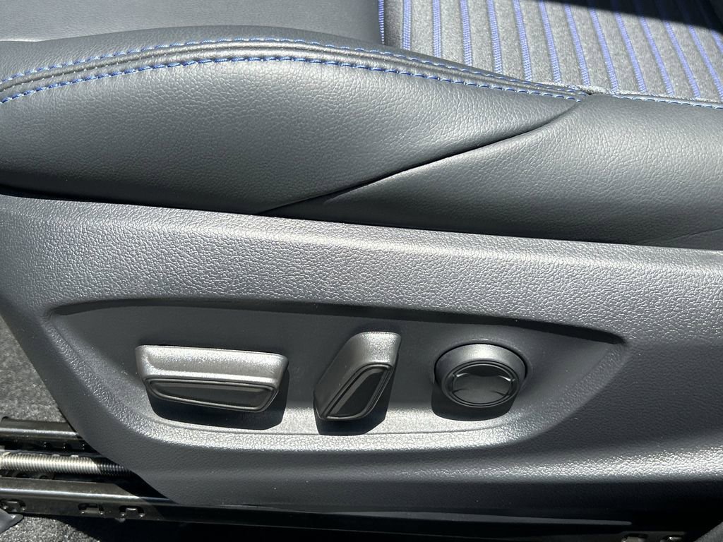 2025 Toyota Corolla Cross Hybrid S photo 20