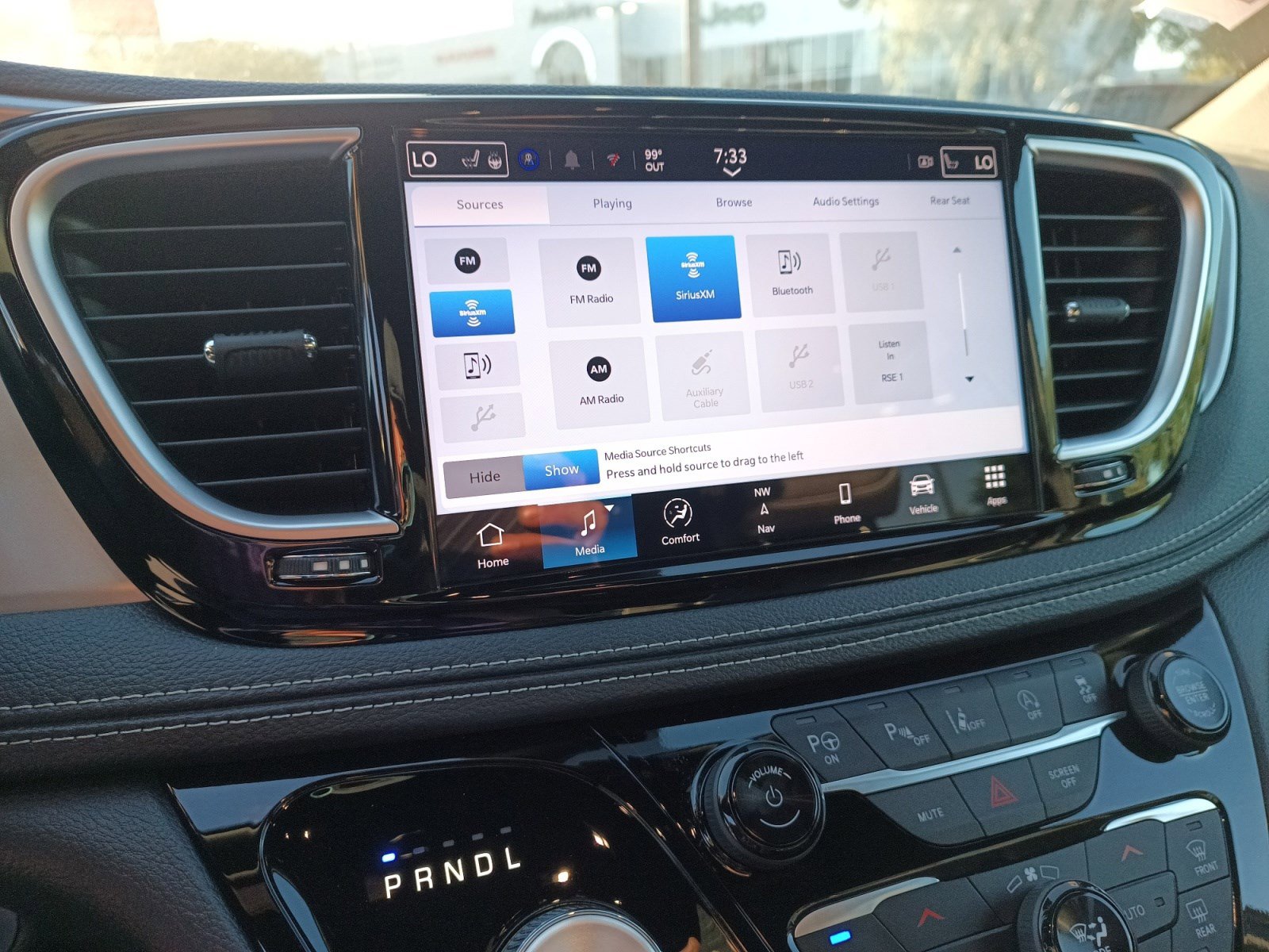 2025 Chrysler Pacifica Limited photo 15