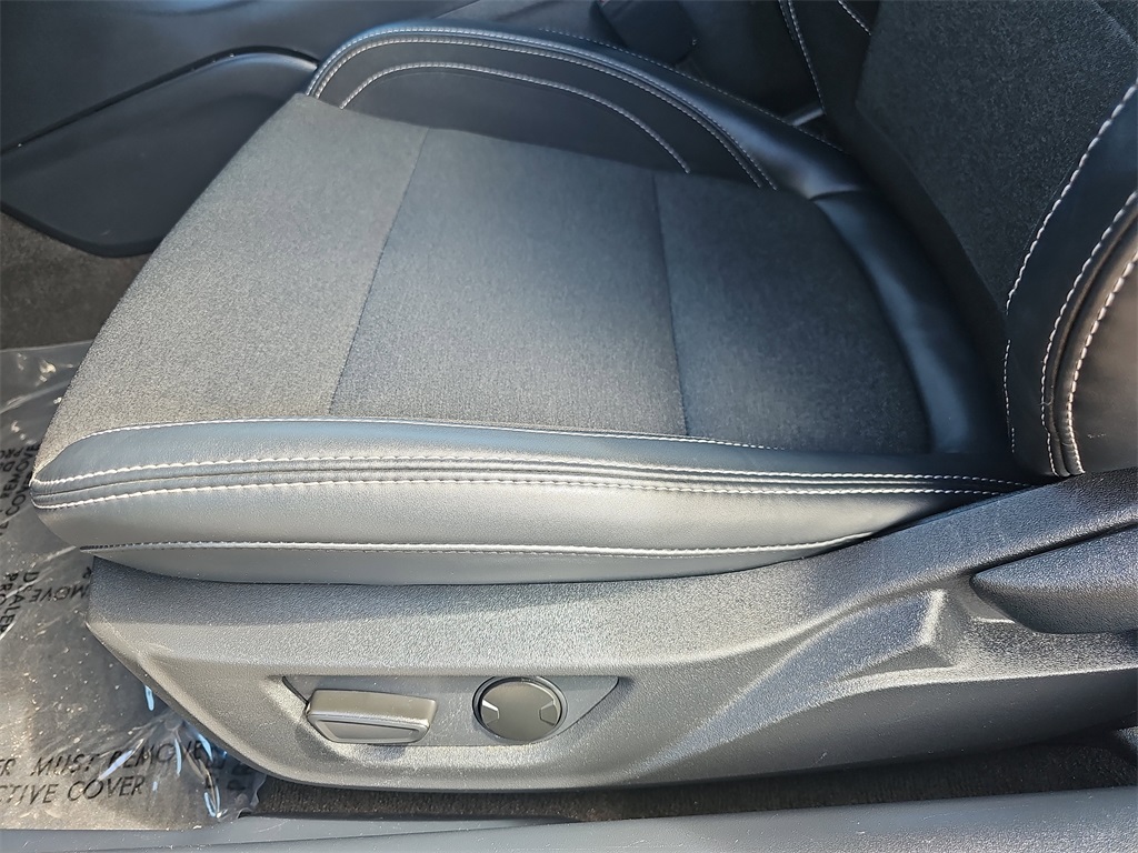 2024 Ford Mustang EcoBoost photo 24