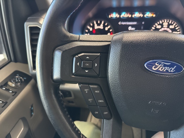 2019 Ford F-150 XLT photo 32