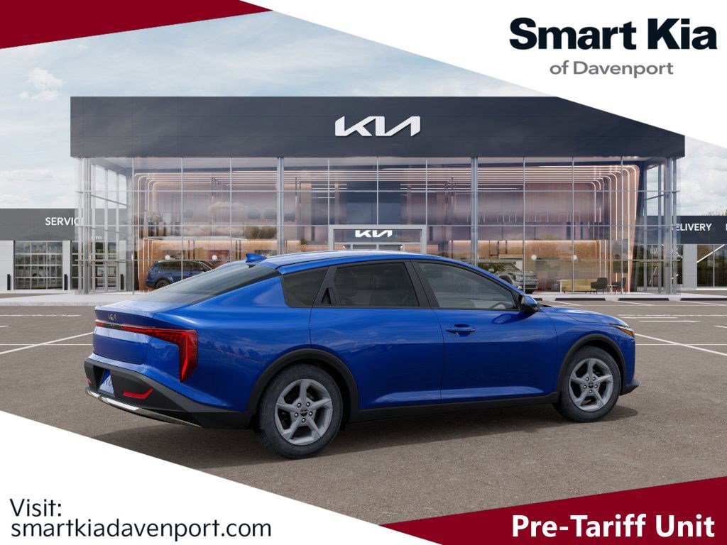 2025 Kia K4 LXS photo 6