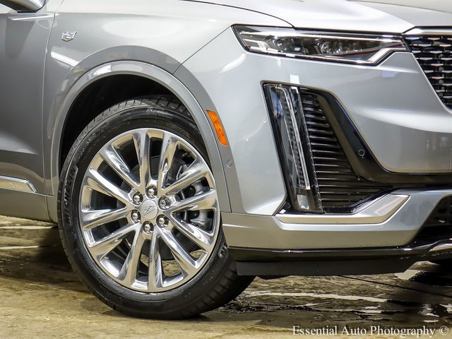 2025 Cadillac XT6 Premium Luxury photo 3