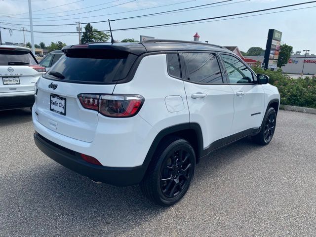 2022 Jeep Compass Altitude photo 3