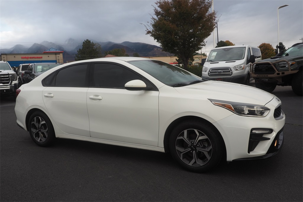 2020 Kia Forte LXS photo 3