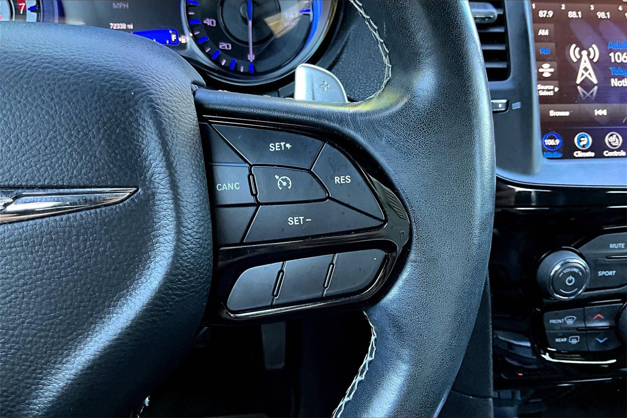 2019 Chrysler 300 S photo 27