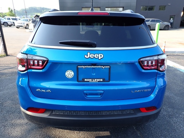 2025 Jeep Compass Limited photo 4