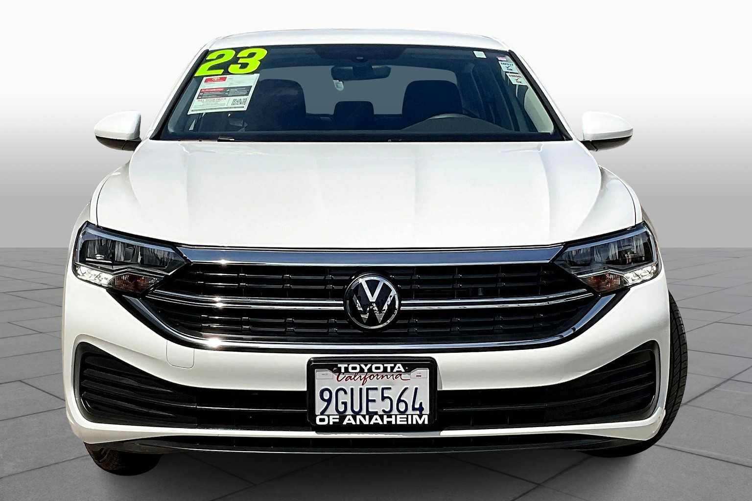 2023 Volkswagen Jetta S photo 3