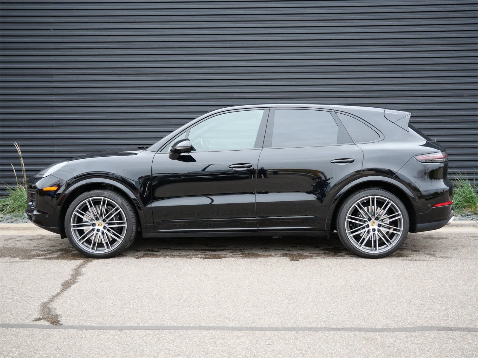 Certified 2022 Porsche Cayenne Turbo with VIN WP1AF2AY1NDA44395 for sale in Saint Paul, Minnesota