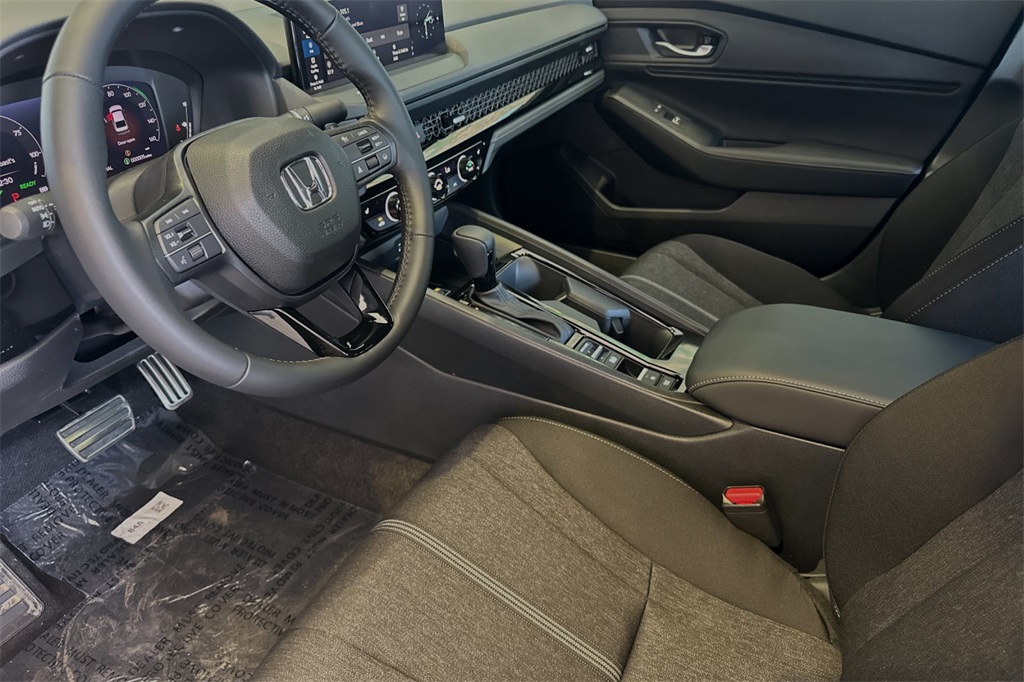 2025 Honda Accord Hybrid Sport photo 9