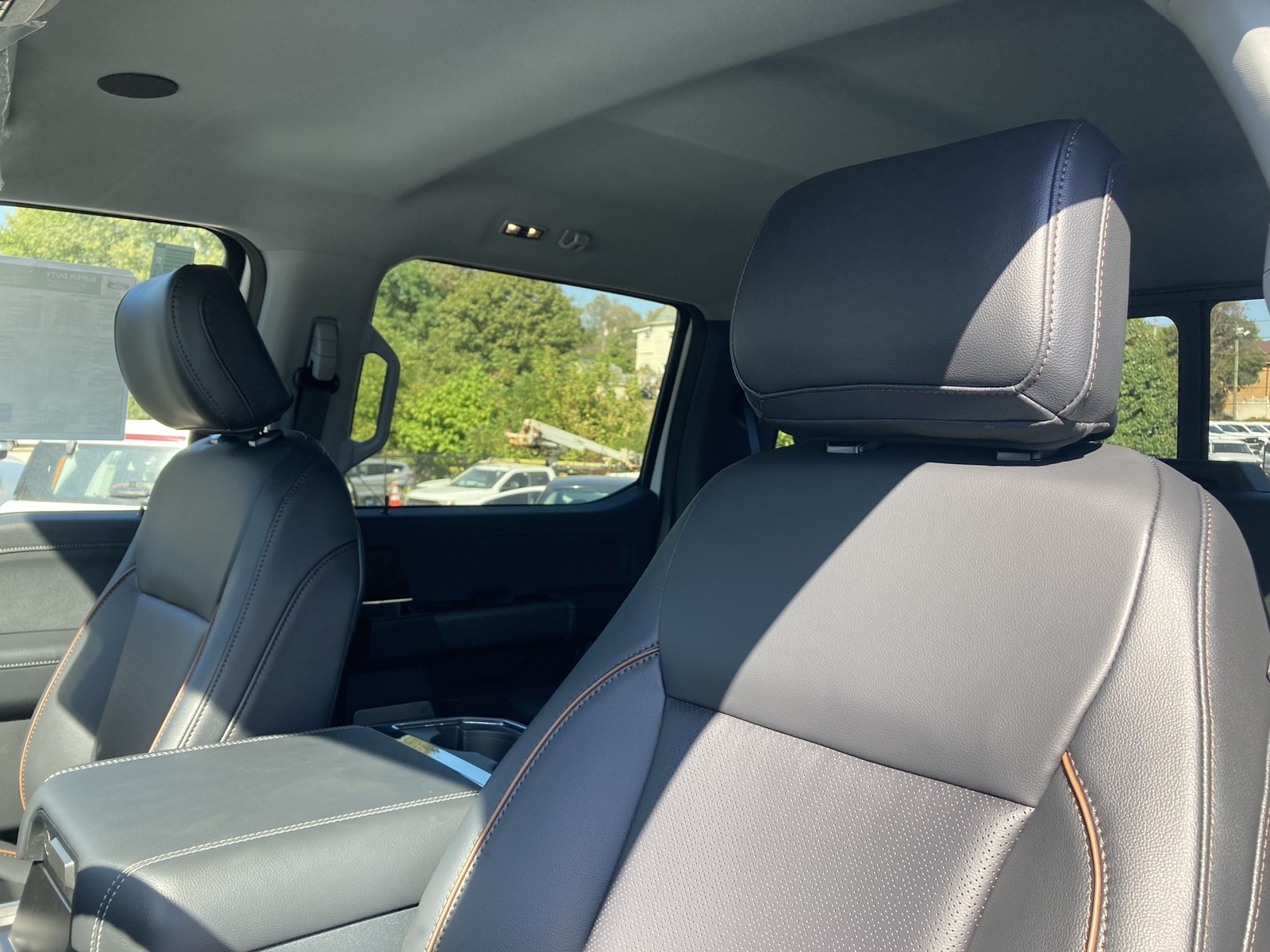 2026 Ford F-250 Lariat photo 6