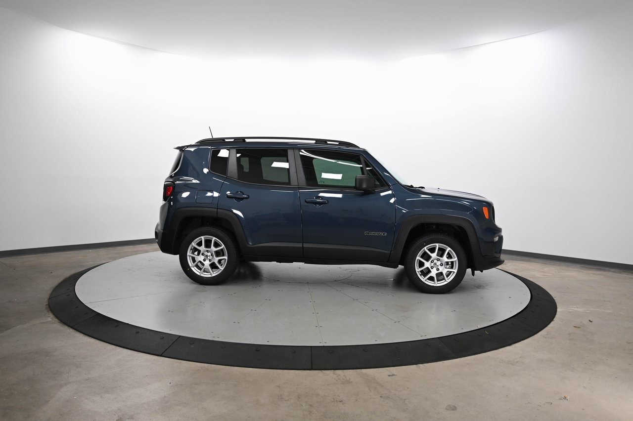 2022 Jeep Renegade Latitude photo 4