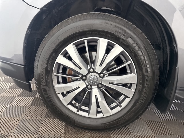 2020 Nissan Pathfinder SV photo 26