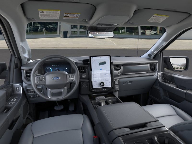 2025 Ford F-150 Lightning photo 9