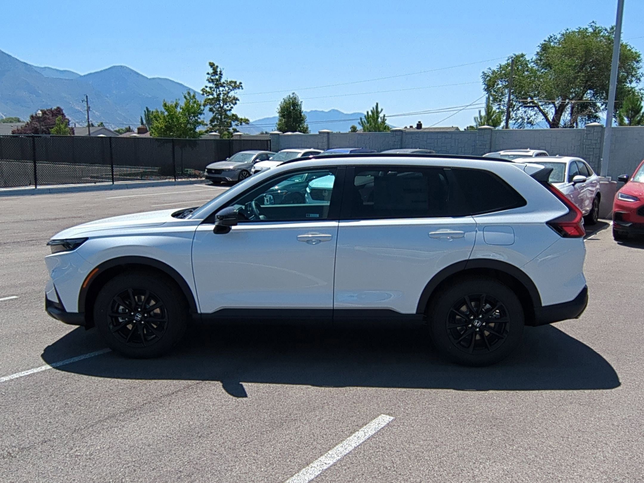 2026 Honda CR-V Hybrid Sport-L photo 6