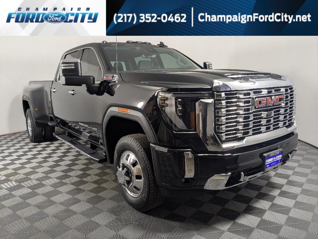 2024 GMC Sierra 3500HD Denali's photo