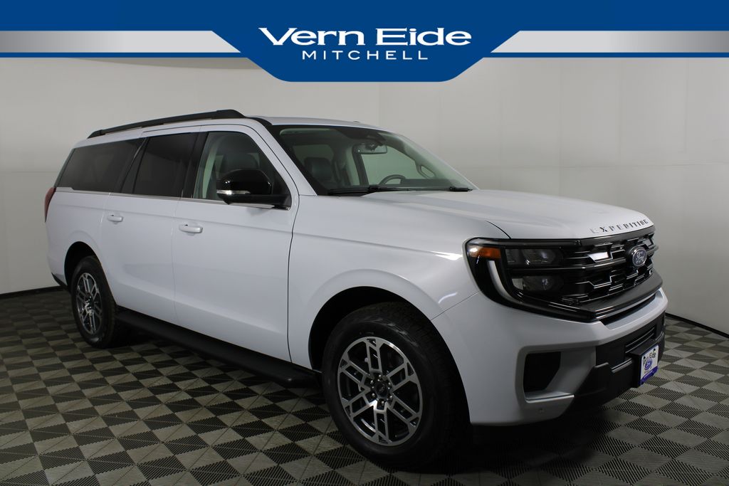 2025 Ford Expedition Active's photo