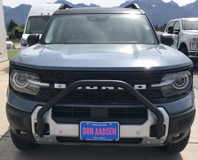2025 Ford Bronco Sport Badlands photo 2