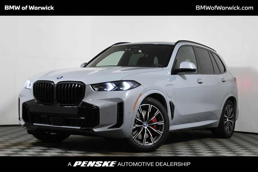 2025 BMW X5 50e's photo