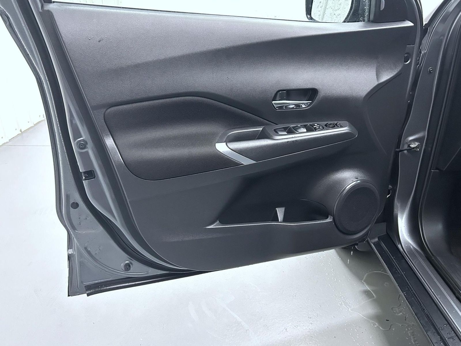 2021 Nissan Kicks SV photo 9