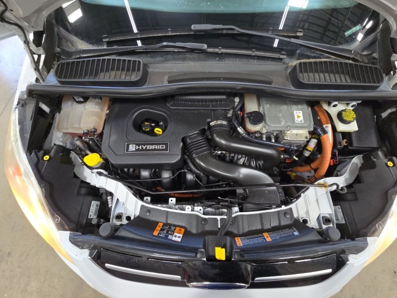 2016 Ford C-Max Hybrid SE photo 16