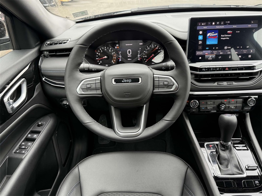 2025 Jeep Compass Latitude photo 15