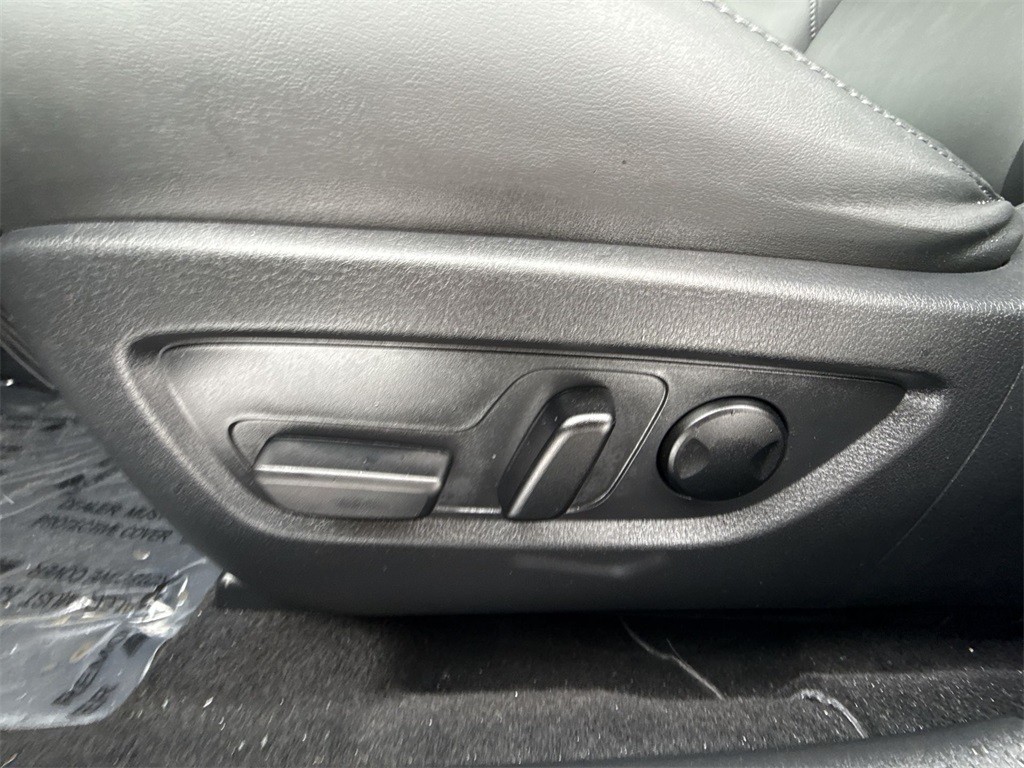 2023 MAZDA CX-30 - Image 11