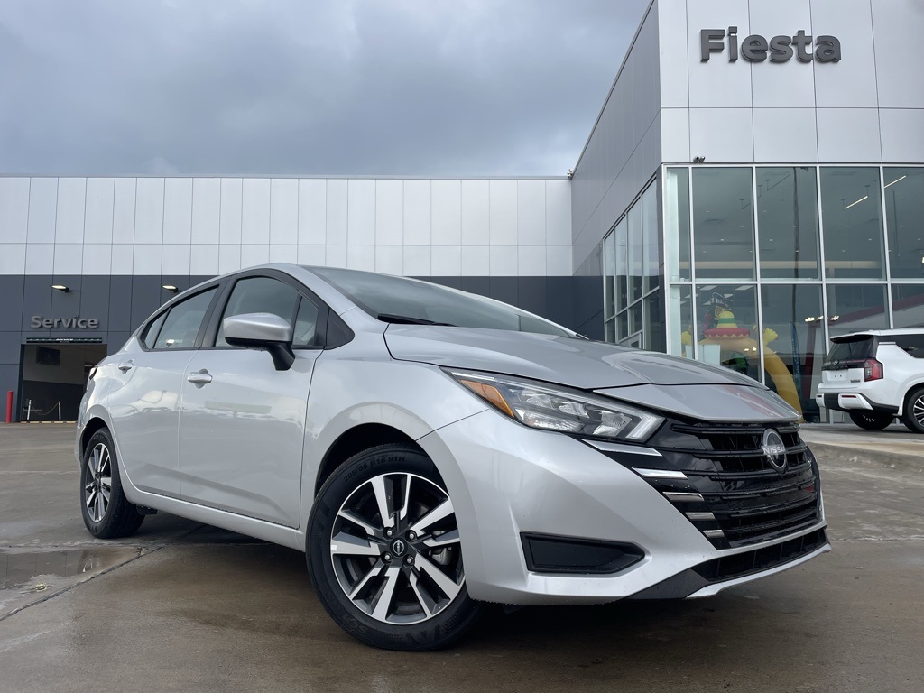 2025 Nissan Versa Sedan SV's photo