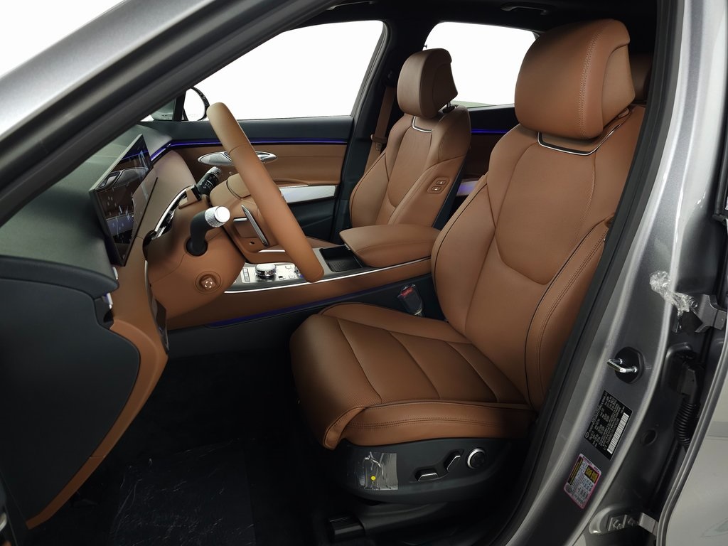 2026 Genesis GV70 2.5T Advanced photo 11