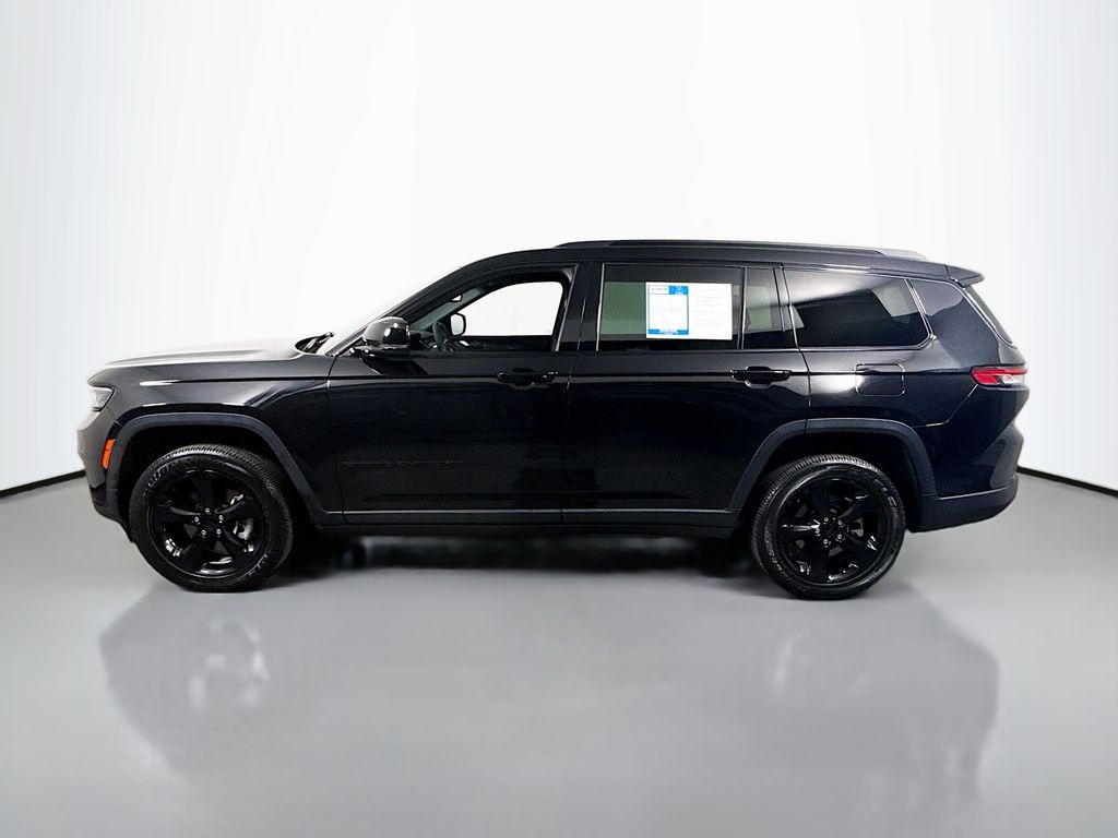 2023 Jeep Grand Cherokee Altitude photo 2