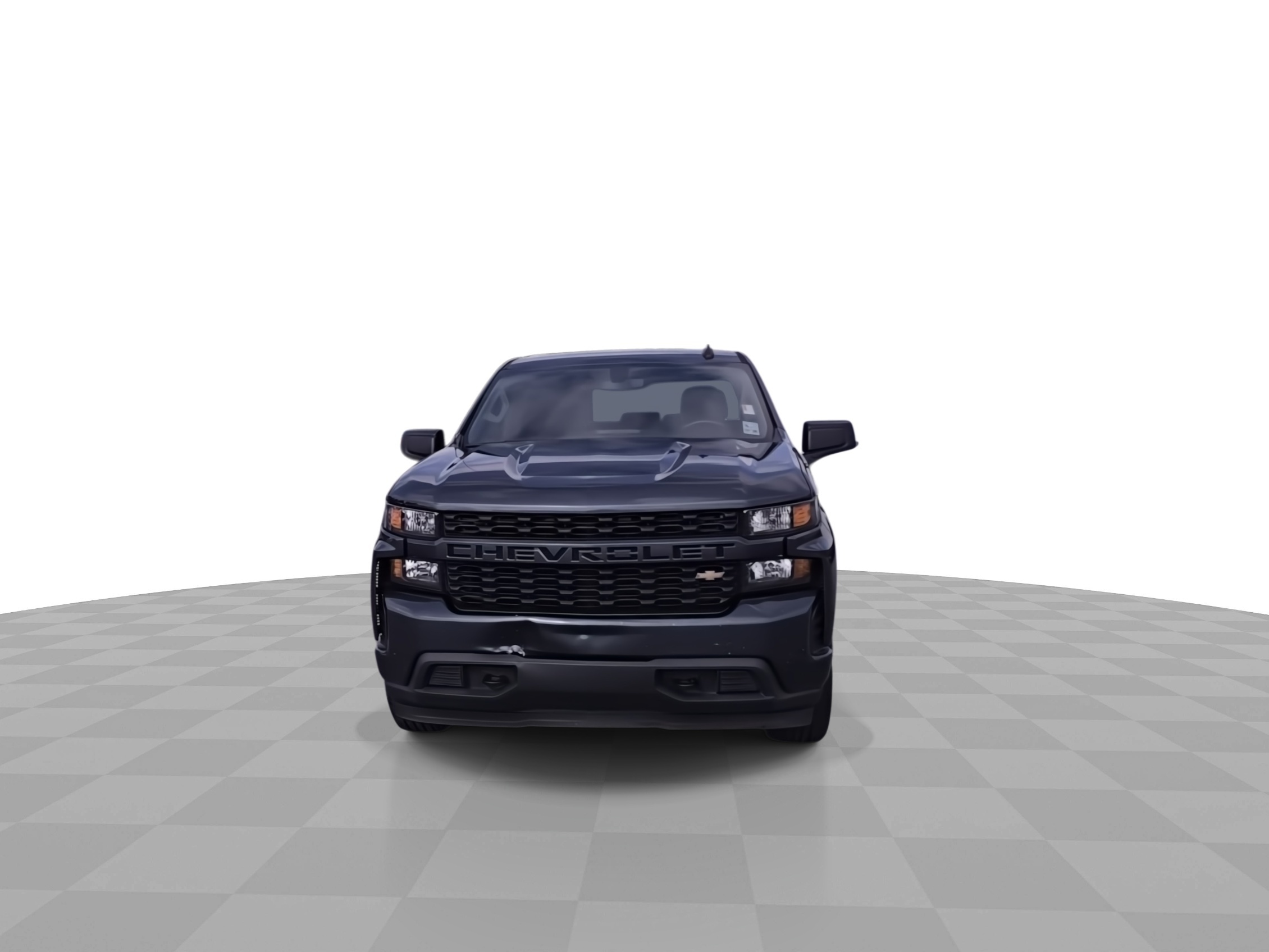 2020 Chevrolet Silverado 1500 Custom photo 2