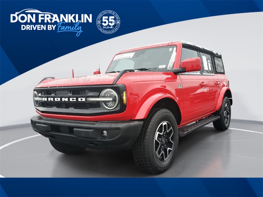 2024 Ford Bronco 4-Door Outer Banks's photo