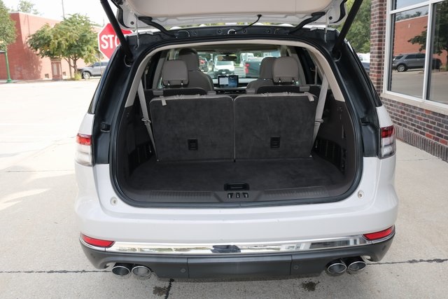 2020 Lincoln Aviator Reserve photo 15