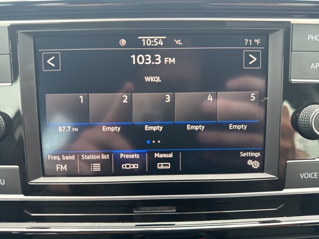 2022 Volkswagen Taos S photo 19