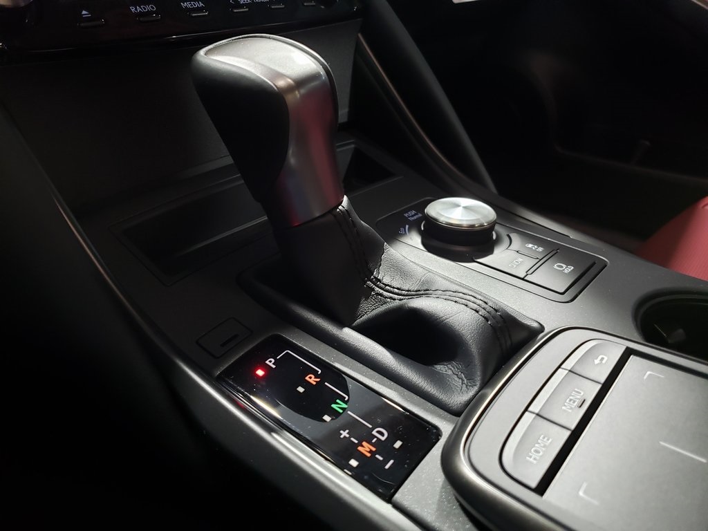 2025 Lexus IS 300 photo 22