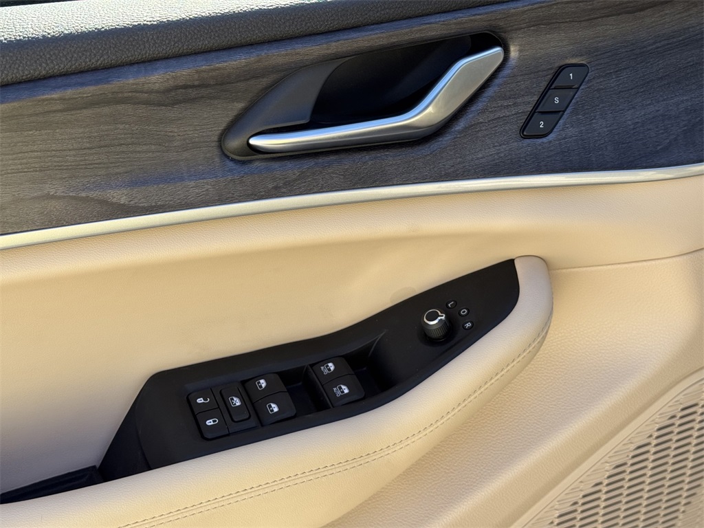 2025 Jeep Grand Cherokee Limited photo 14