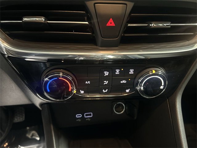 2025 Buick Encore GX Sport Touring photo 15