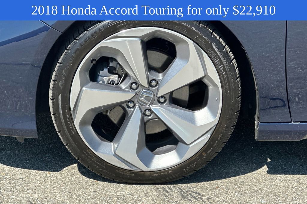 2018 Honda Accord Touring 1.5T photo 23