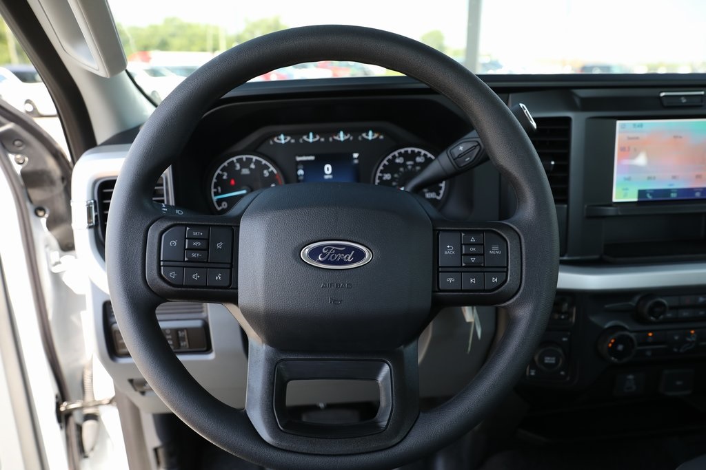 2025 Ford F-250 XL photo 30