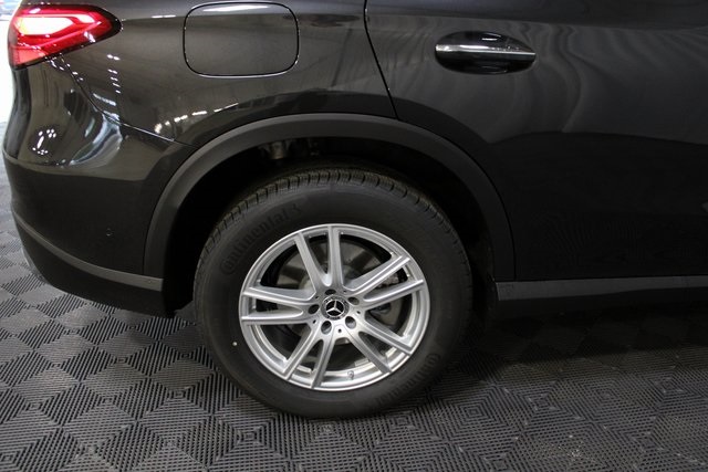 2025 Mercedes Benz GLC 300 4MATIC photo 9