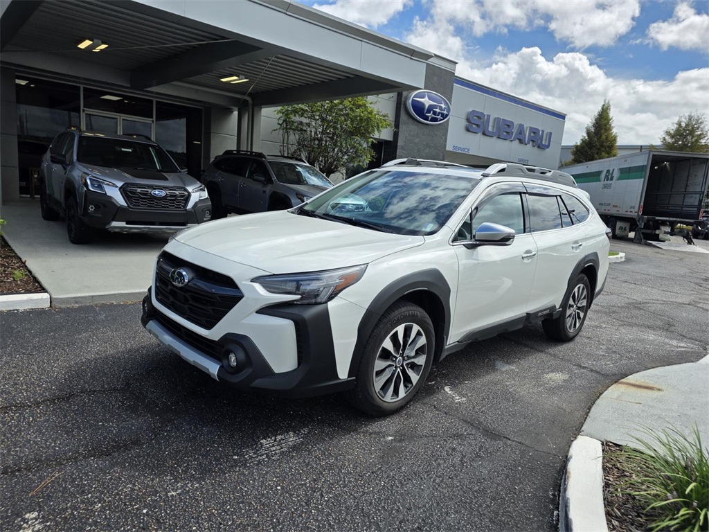 2024 Subaru Outback Touring XT photo 4
