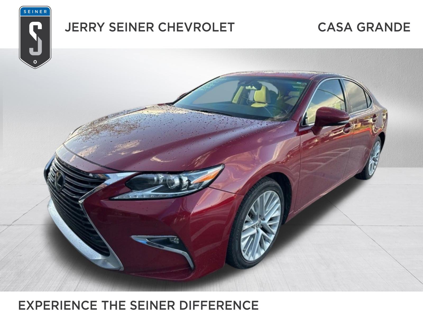 2016 Lexus ES Base's photo