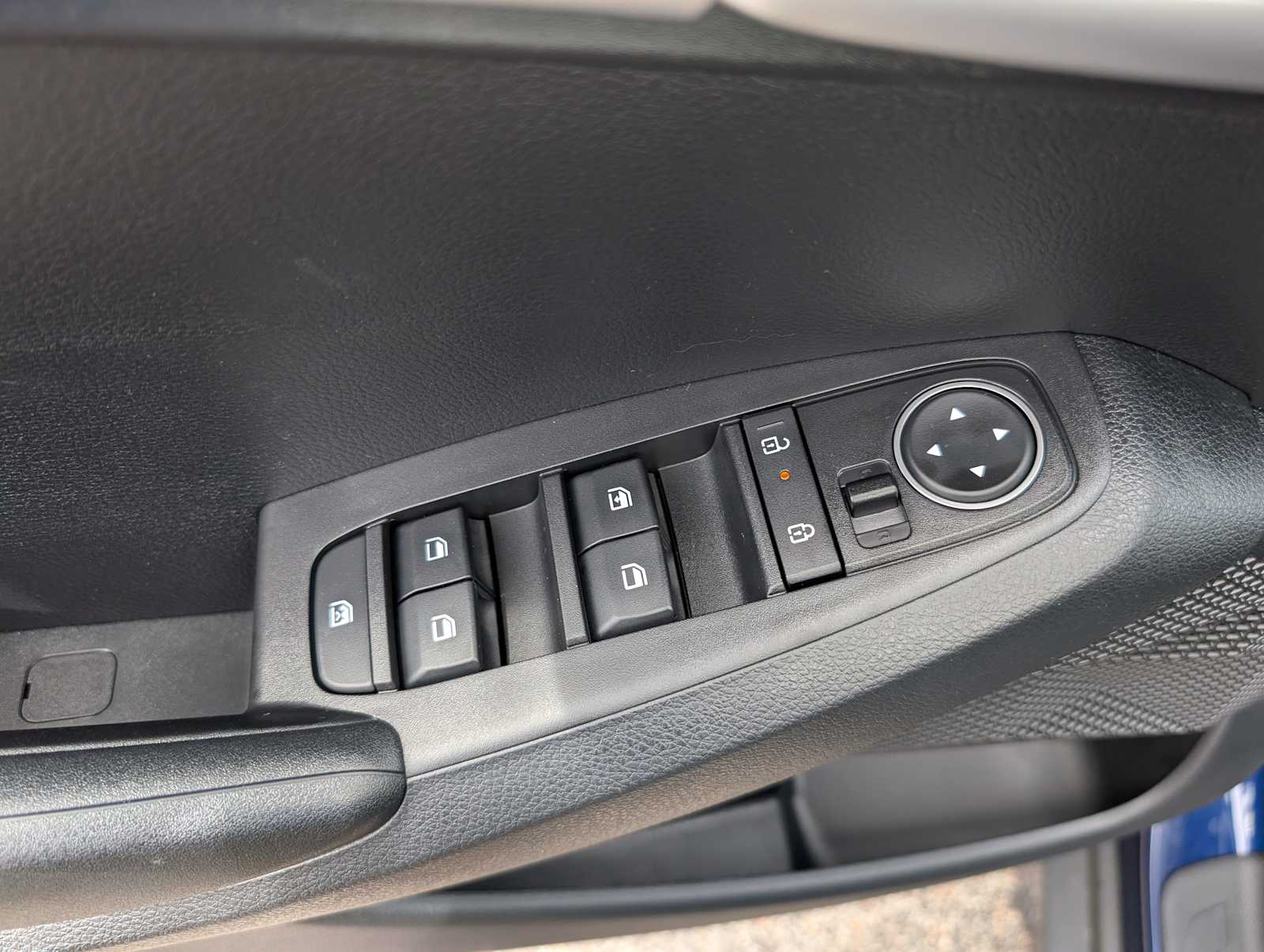 2026 Kia Seltos LX photo 27