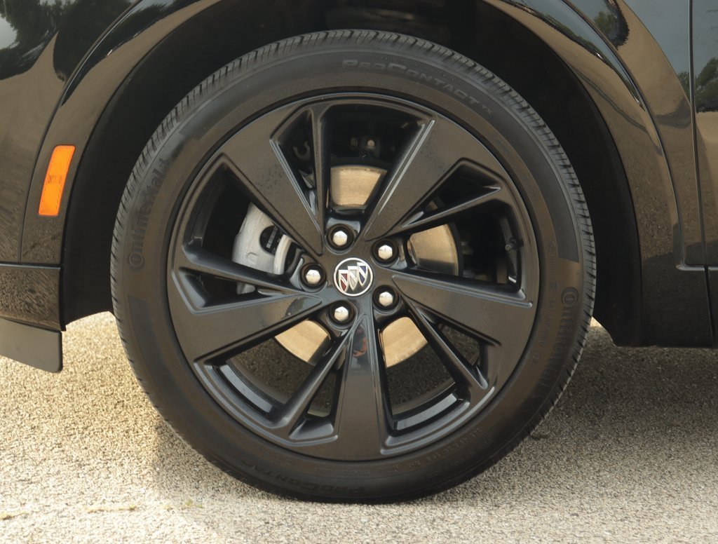 2023 Buick Envision Essence photo 33