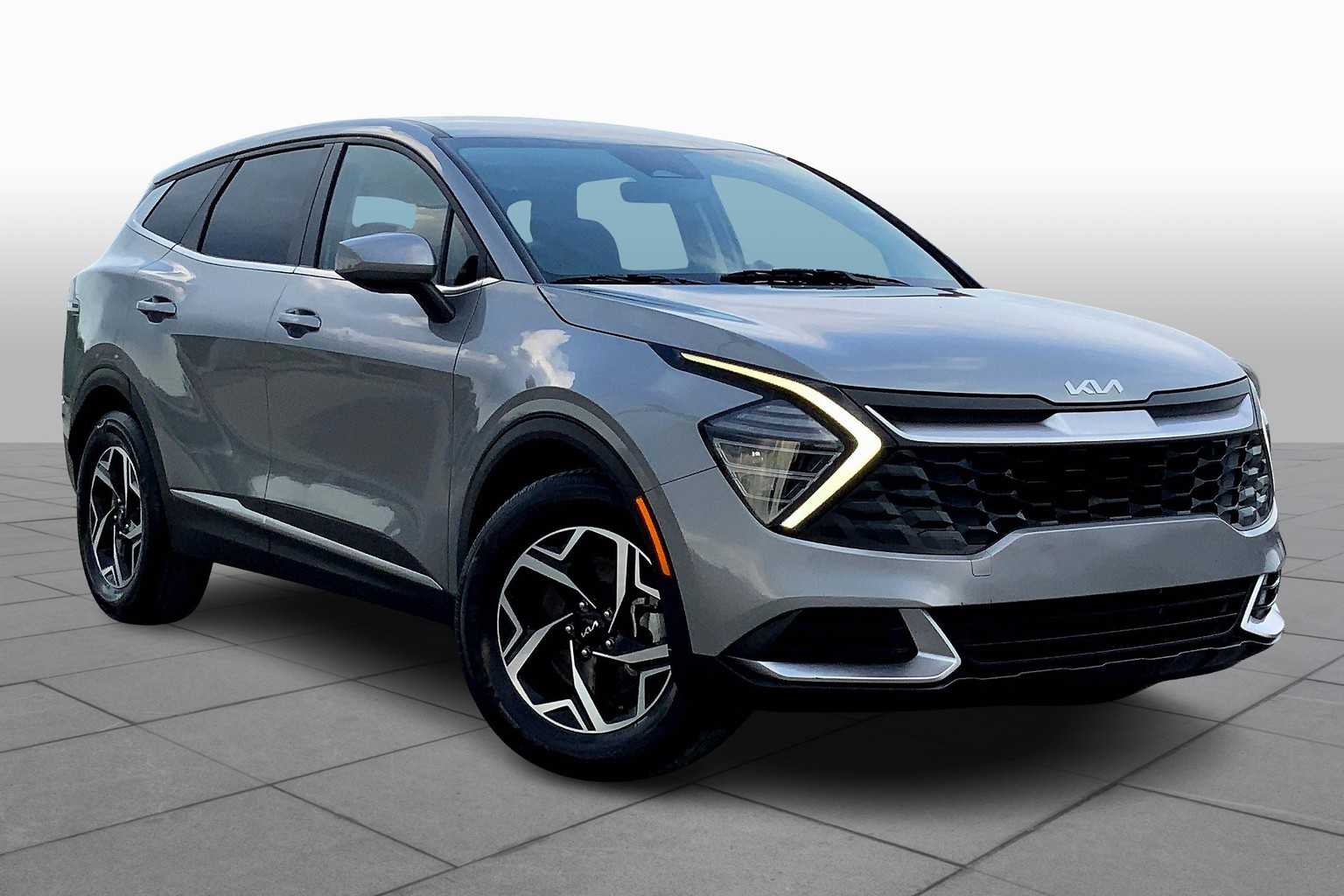 2024 Kia Sportage LX photo 2