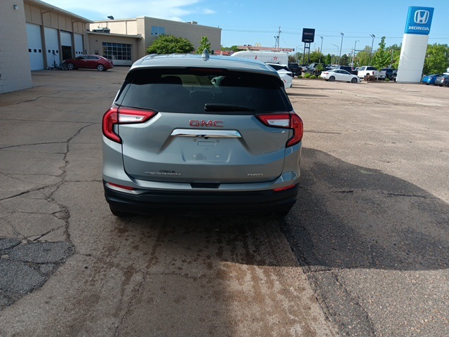 2024 Gmc Terrain SLE photo 4