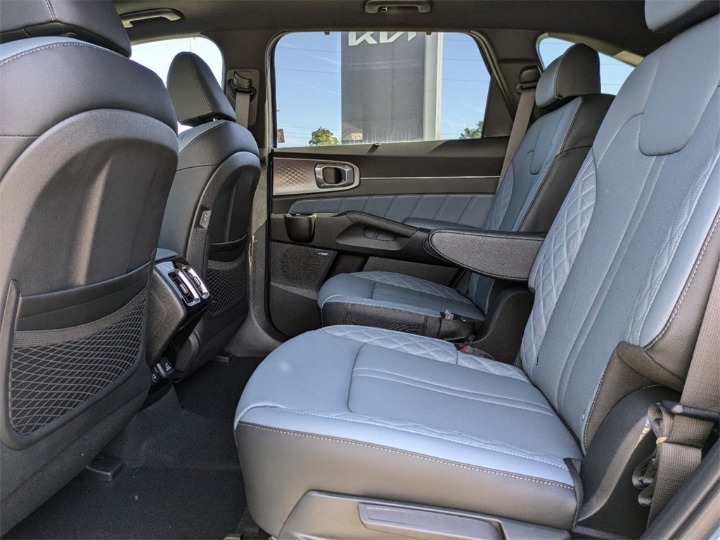 2025 Kia Sorento Hybrid SX Prestige photo 15