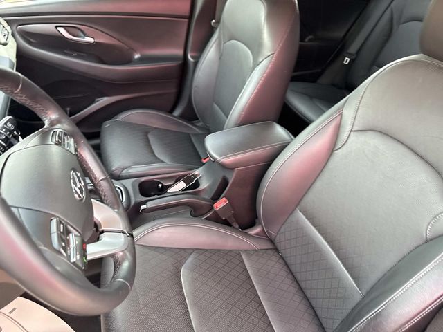 2019 Hyundai Elantra GT Base photo 18