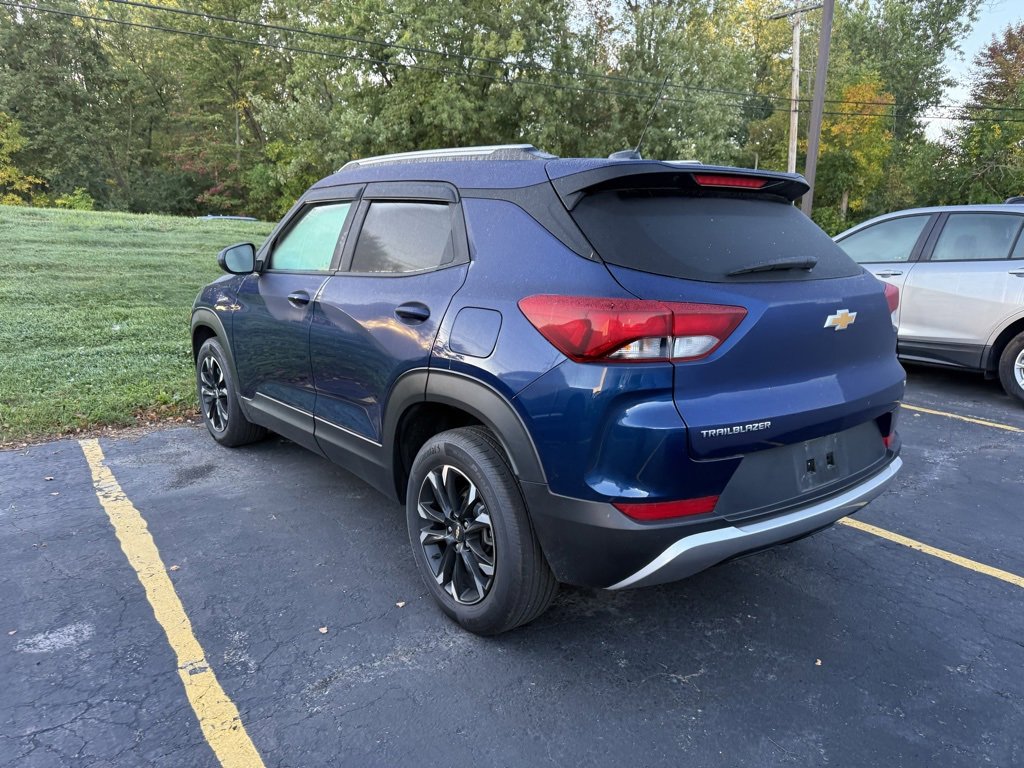 2023 Chevrolet Trailblazer LT photo 3