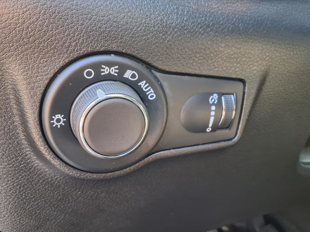 2025 Jeep Compass Sport photo 22